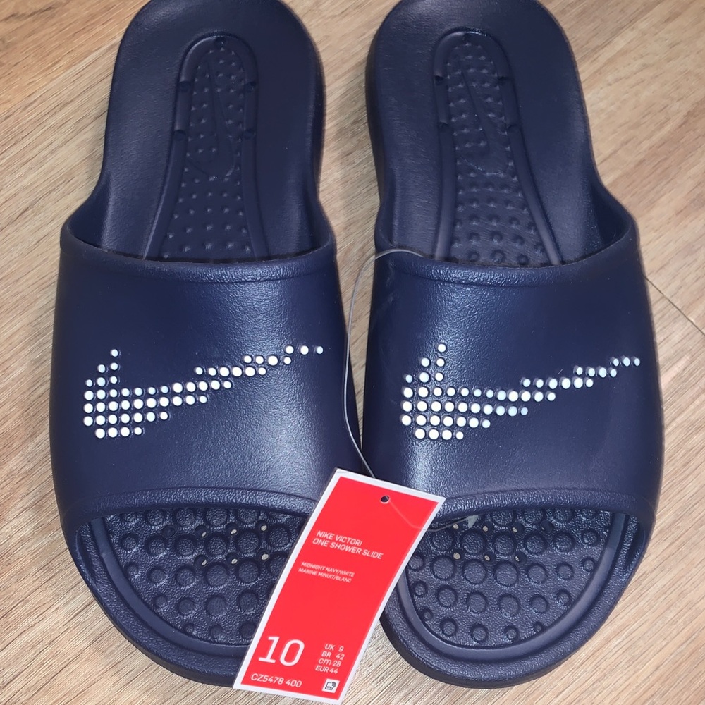NWT Men’s NIKE Victori One Slides Navy Blue/ White Size 10